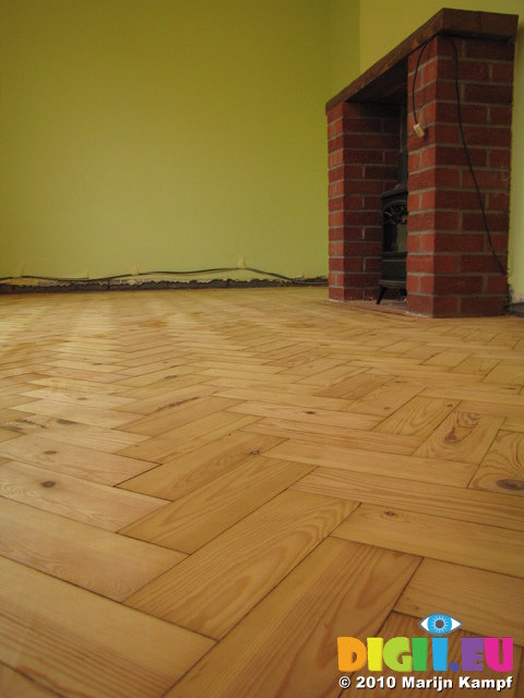 SX17111 Parquet flooring as new after sanding